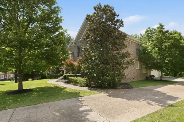 13 Ironwood Ln, Brentwood, TN 37027
