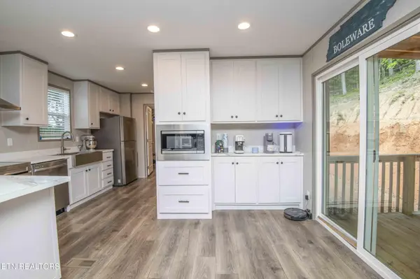 237 Johnson Valley Rd, Philadelphia, TN 37846