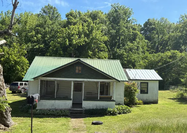 51 Sycamore Landing Rd, Waverly, TN 37185