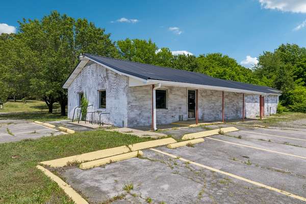 5933 Marion Rd, Cumberland Furnace, TN 37051