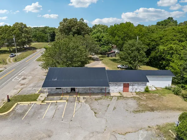 5933 Marion Rd, Cumberland Furnace, TN 37051
