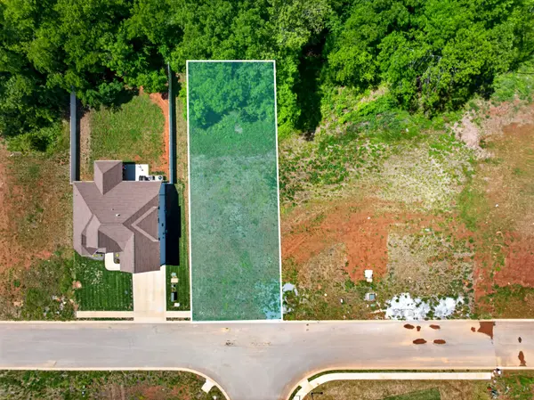 376 Kildeer Dr, Clarksville, TN 37040