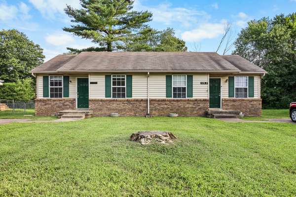 636 R S Bradley Blvd #A, Clarksville, TN 37042
