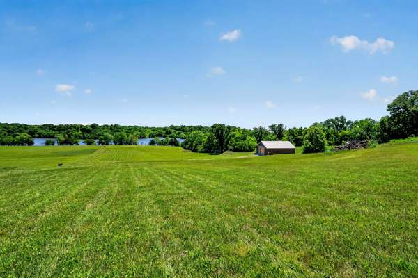 404 Lakeview Rd, Gallatin, TN 37066