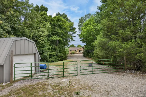 241 Hidden Cove Ln, Allons, TN 38541