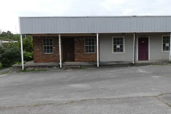 15 Congress Parkway, Athens, TN 37303