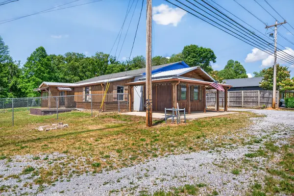 3239 Nashville Hwy, Smithville, TN 37166