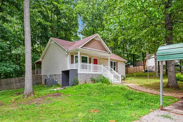 608 South Evening Shade, White Bluff, TN 37187