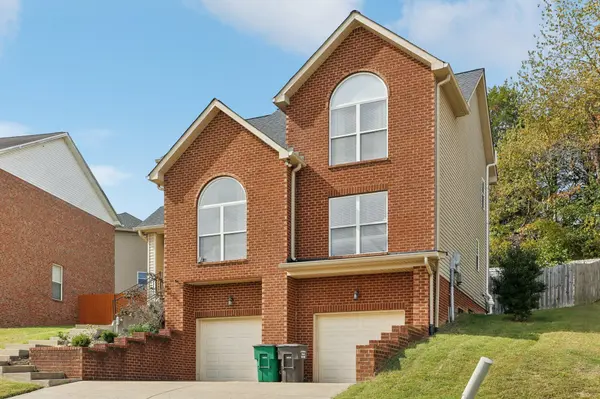 2048 Harvest Ln, Nashville, TN 37218