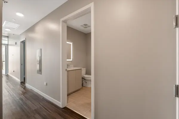 805 Church St #NE #2402, Nashville, TN 37203