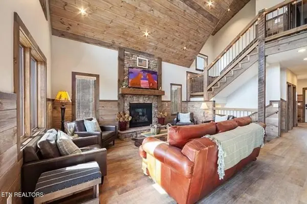 1563 Mountain Dreams Way, Sevierville, TN 37862