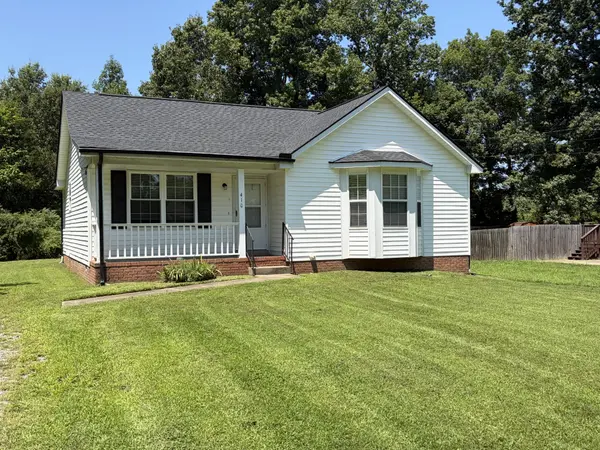 410 Roselawn Dr, Clarksville, TN 37042