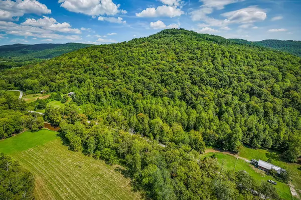 461 Shiloh Rd, Crawford, TN 38554