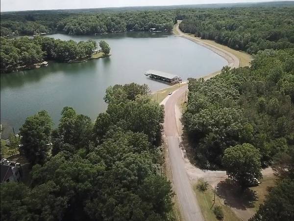 957 Grand Valley Dr, Saulsbury, TN 38067
