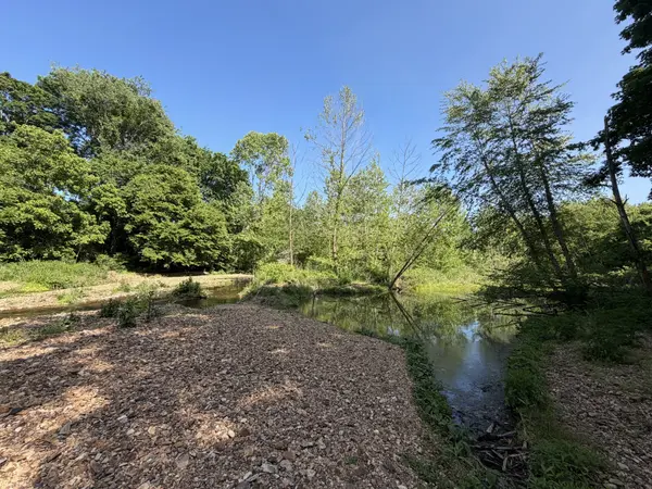 0A Upperstanding Rock RD, Dover, TN 37058