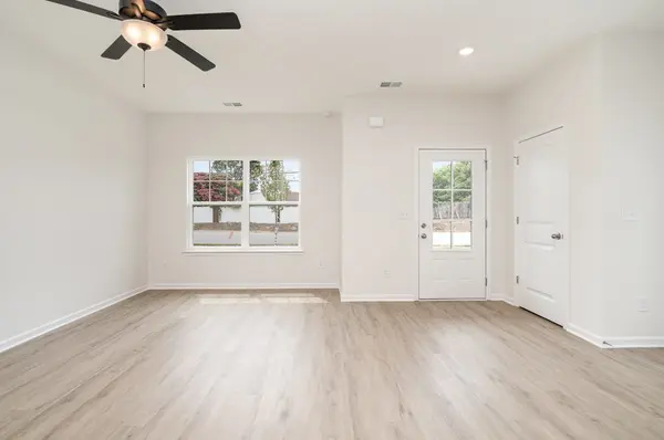 107 Hook and Ladder Ln, La Vergne, TN 37086
