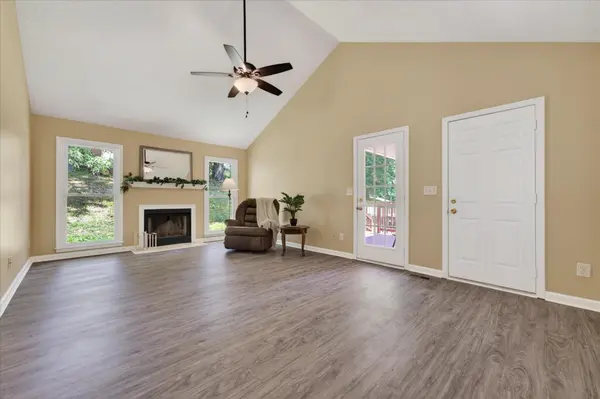 1217 Verkler Dr, Clarksville, TN 37042