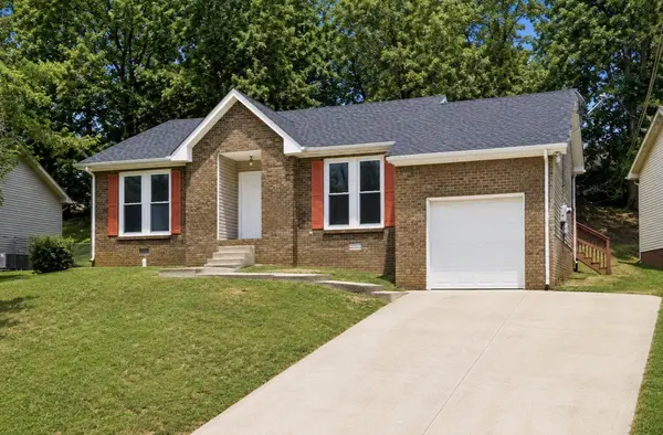 1217 Verkler Dr, Clarksville, TN 37042