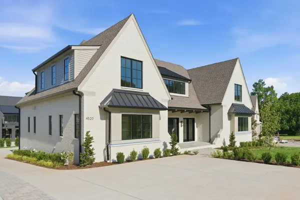 4520 Belmont Park Ter, Nashville, TN 37215