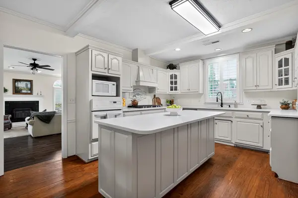708 Dry Creek Rd, Smithville, TN 37166