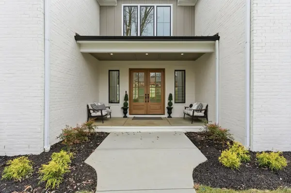 1107 Lipscomb Dr, Nashville, TN 37204