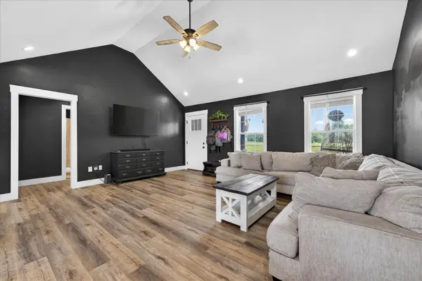 3150 Stokes Chapel Rd, Elkton, KY 42220