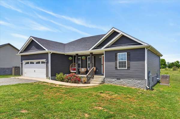 3150 Stokes Chapel Rd, Elkton, KY 42220