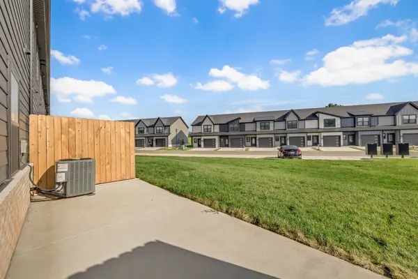1502 Jonathan Wade Circle, Clarksville, TN 37043