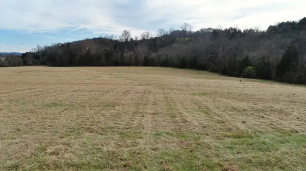 939 Wartrace Hwy, Pleasant Shade, TN 37145