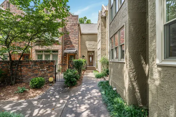 2828 Woodlawn Drive, Nashville, TN 37215