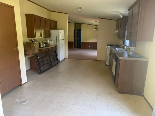 187 Dyke St #E, Big Sandy, TN 38221