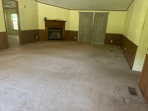 187 Dyke St #E, Big Sandy, TN 38221