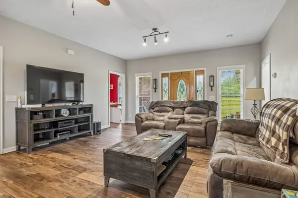 6 County House Cir, Carthage, TN 37030