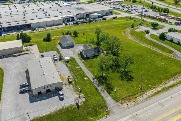 2671 Pembroke Rd, Hopkinsville, KY 42240