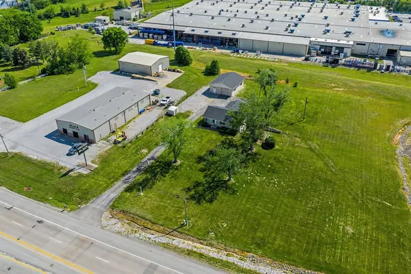 2671 Pembroke Rd, Hopkinsville, KY 42240