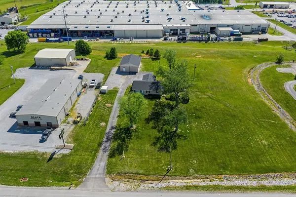 2671 Pembroke Rd, Hopkinsville, KY 42240