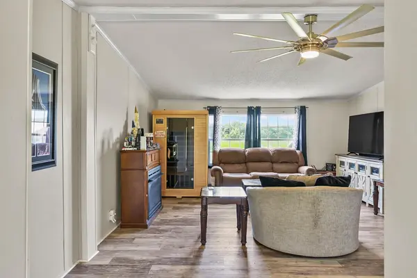 6439 Cedar Grove Rd, Big Sandy, TN 38221