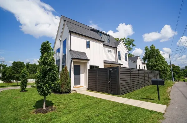 725 Park Cir, Nashville, TN 37205