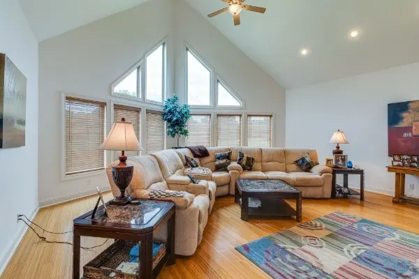 4664 New Cut Rd, Greenbrier, TN 37073
