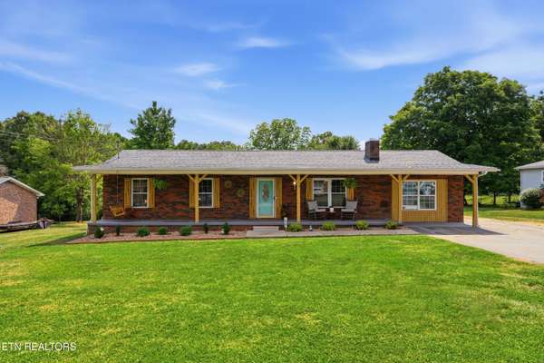 300 Lindner Lane, Lenoir City, TN 37772