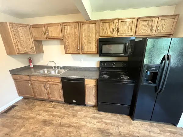 24 Maple St, Clarksville, TN 37042