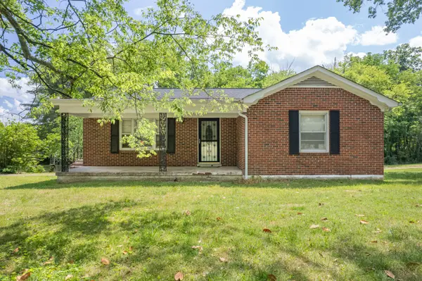 2204 Sowell Mill Pike,  Columbia,  TN 38401