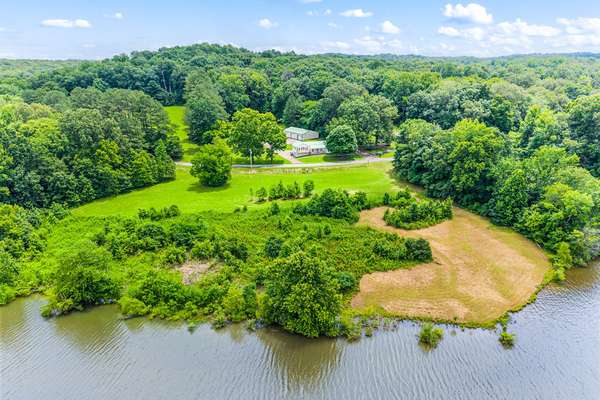 196 Wildlife Road, Dover, TN 37058