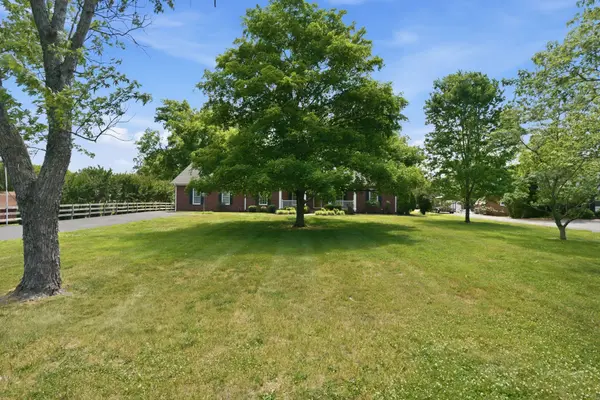 209 Cotton Ln, Franklin, TN 37069