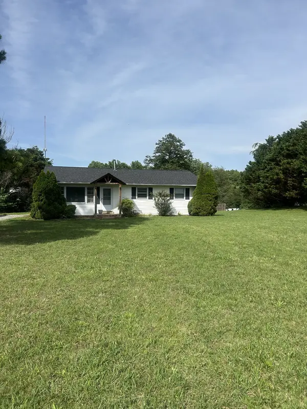 500 Prosser Rd, Lawrenceburg, TN 38464