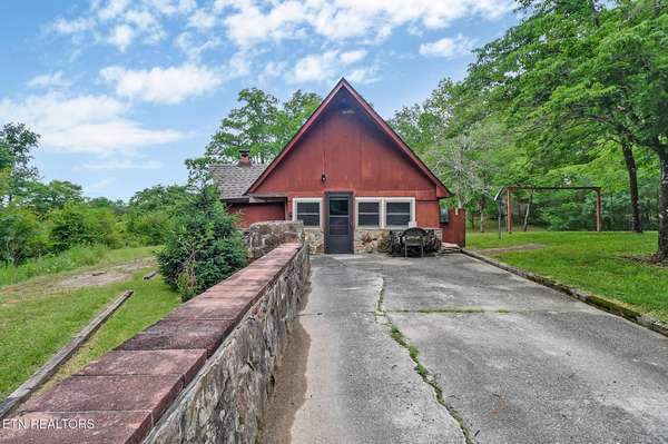 89 Crockett Circle, Crossville, TN 38572