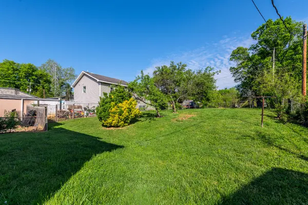 1915 Mccroskey Avenue, Knoxville, TN 37917