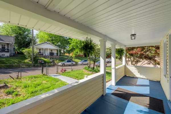1915 Mccroskey Avenue, Knoxville, TN 37917