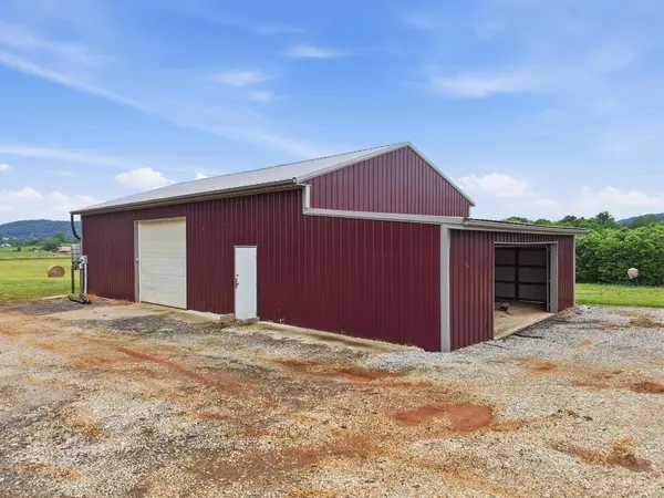 1050 Franks Ferry Rd, Sparta, TN 38583