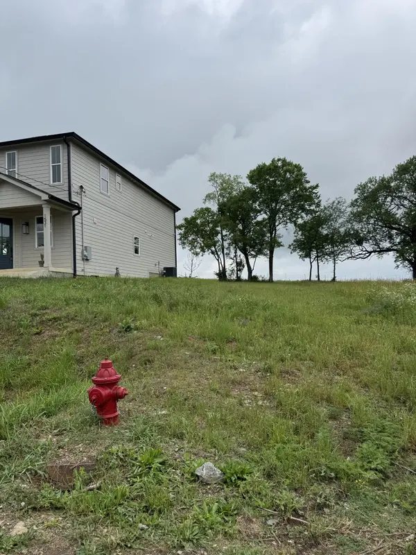 1535 E Stewarts Ln, Nashville, TN 37218